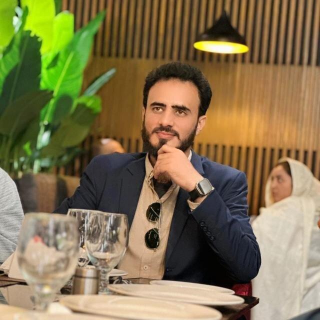 expert image